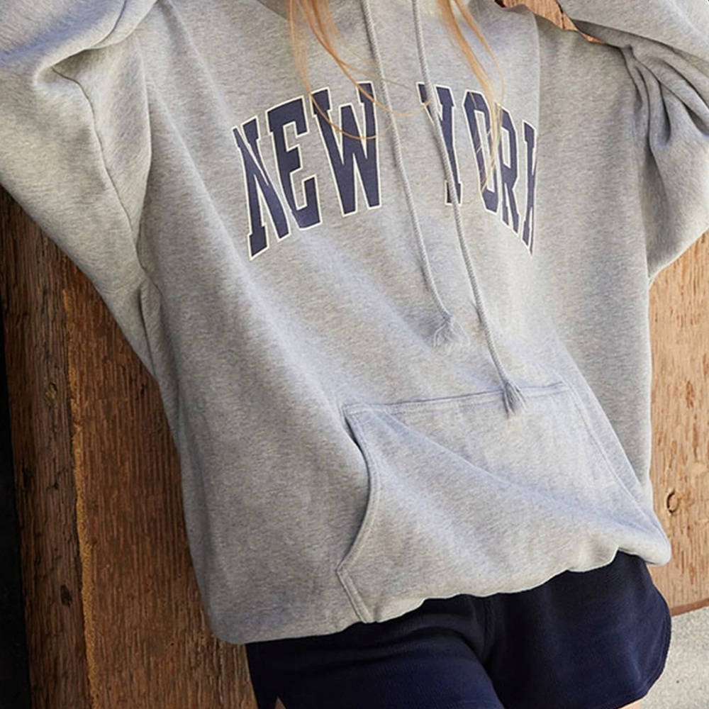 Brandy Melville “New York” Oversized sweatshirt
